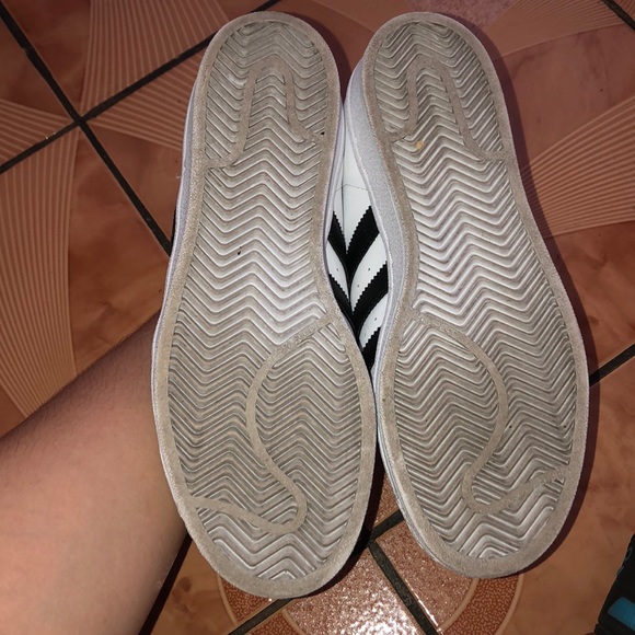 Adidas Super Star Shoes - Picture 3 of 4
